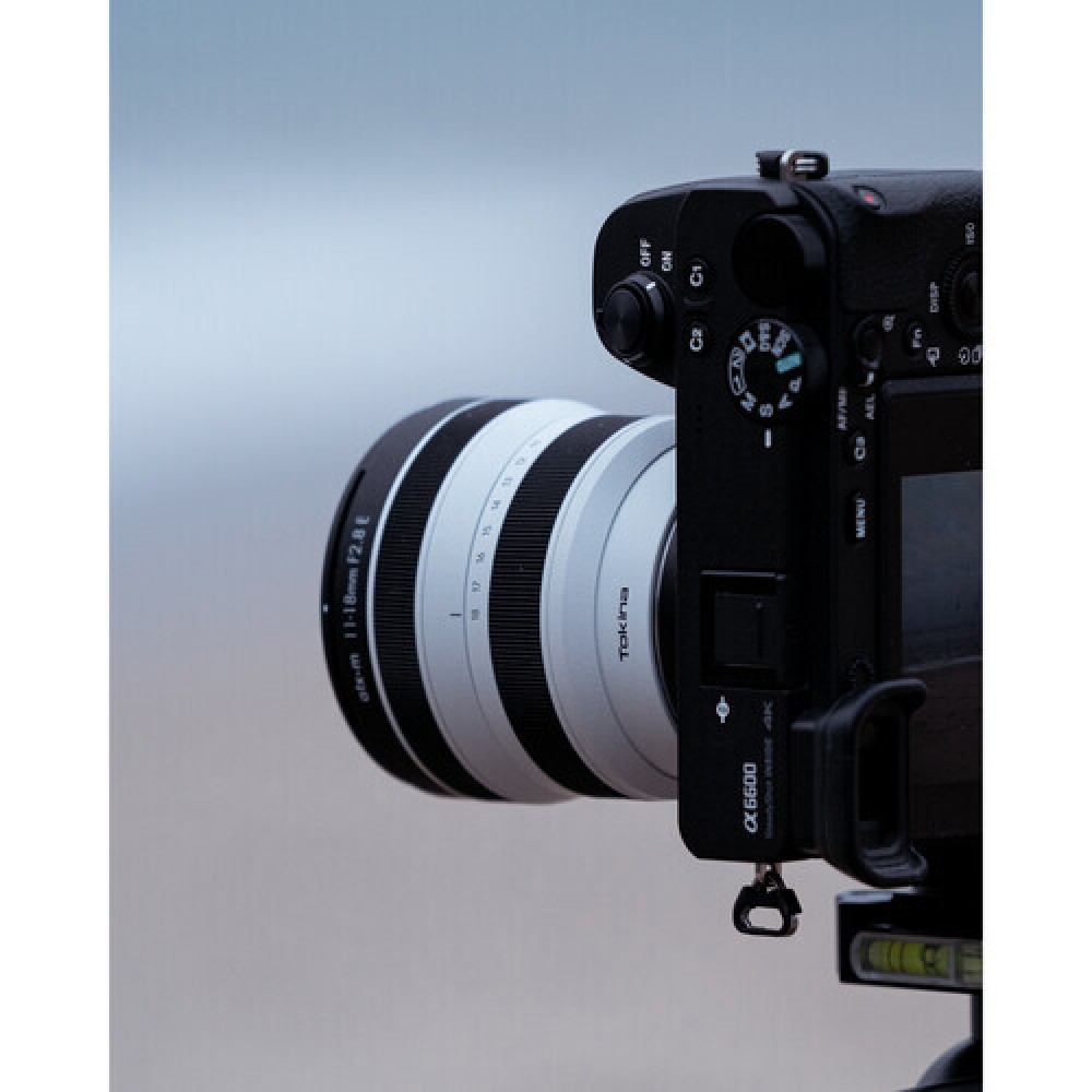 Объектив Tokina atx-m 11-18mm WE F2.8 для Sony E