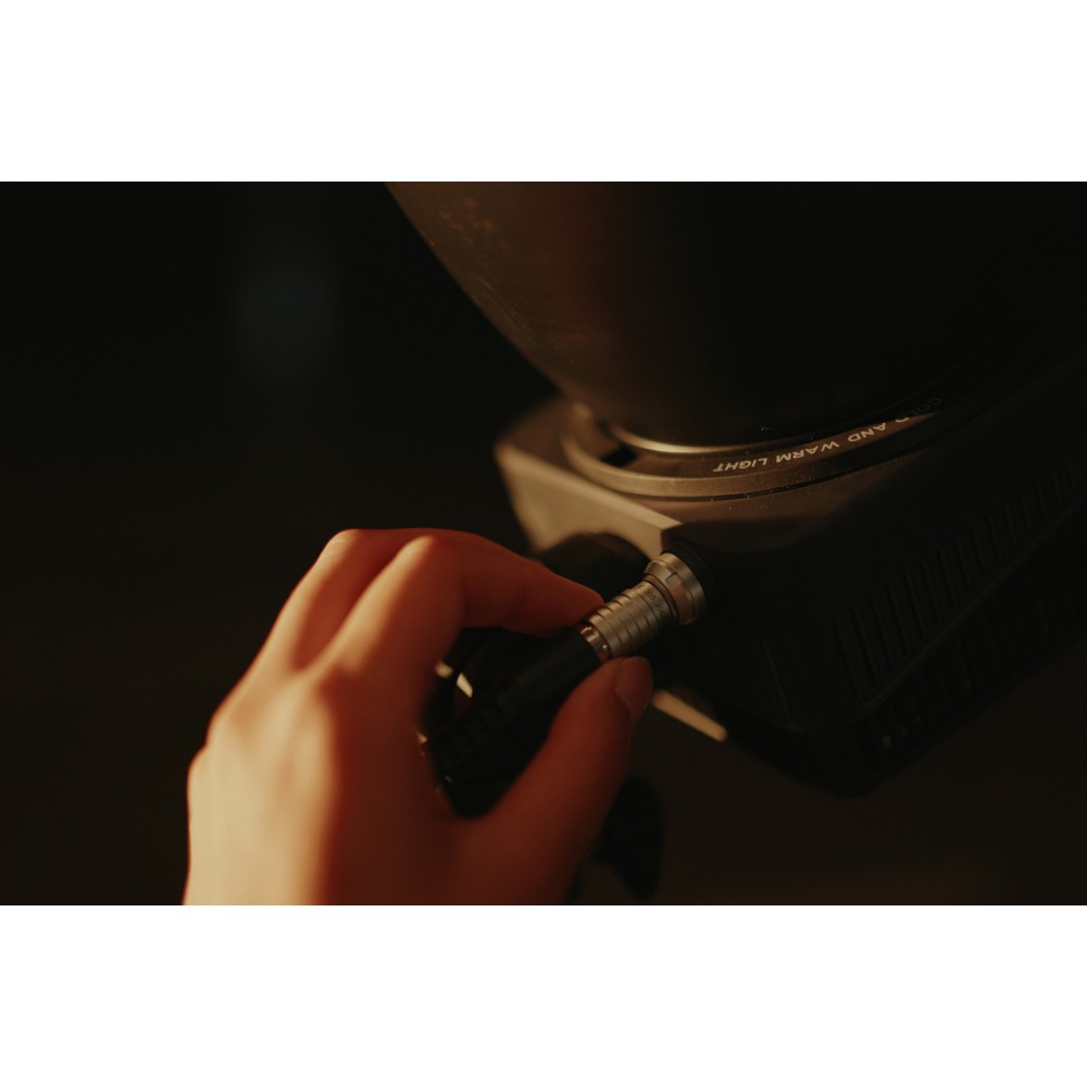 Осветитель Zhiyun MOLUS G300