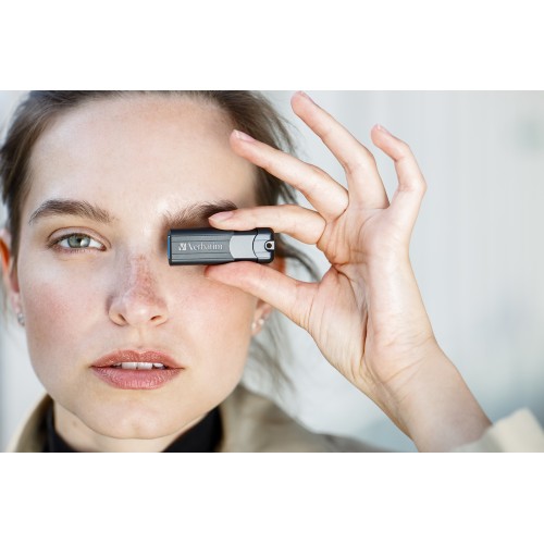 Флеш-накопитель Verbatim PinStripe USB 3.2 Gen1 64GB