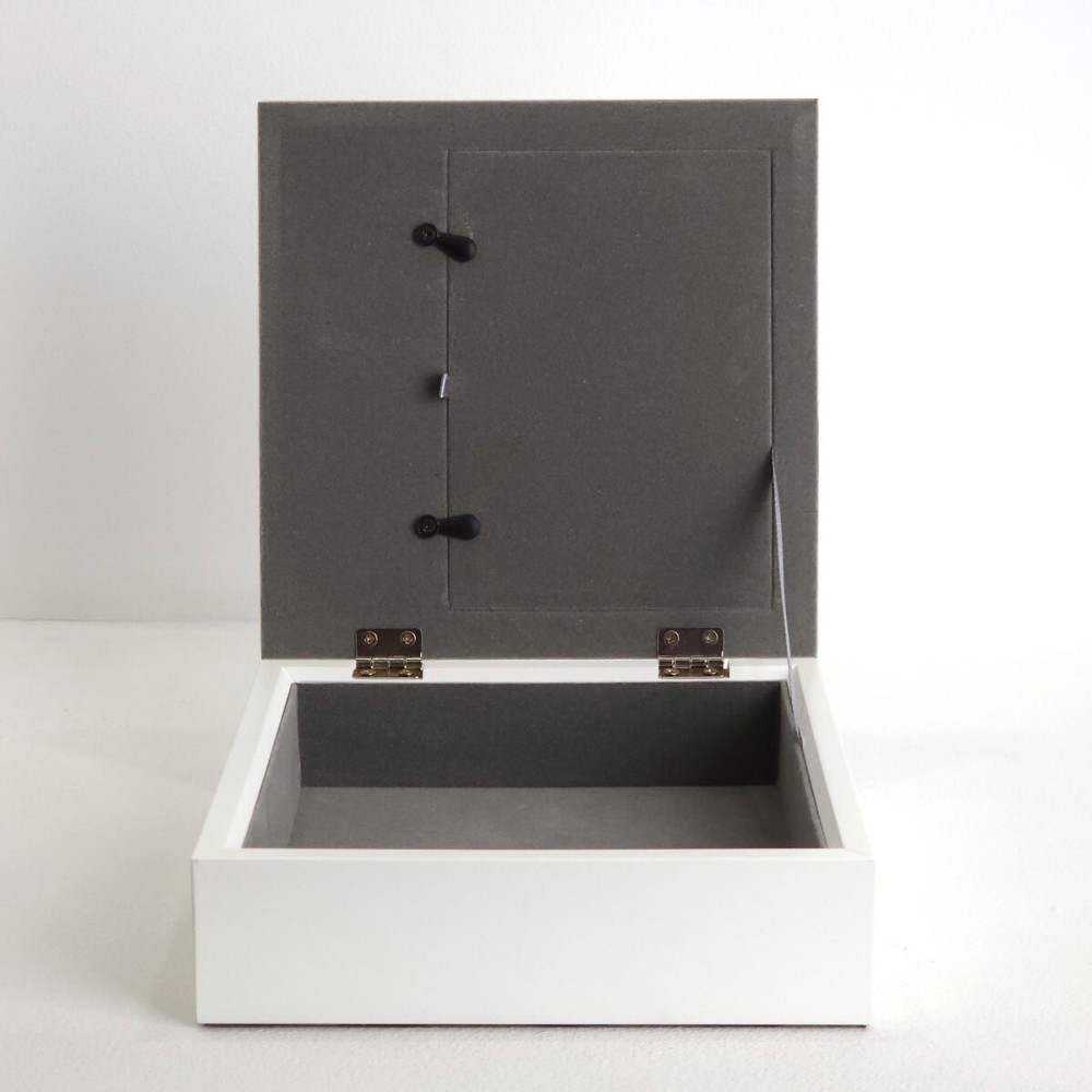 Фоторамка шкатулка Innova Baby Metal Keep Sake Box 3.5x5, металл/стекло, серебристый (Y04011)