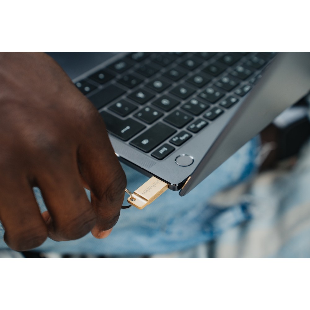 Флеш-накопитель Verbatim Metal Executive USB 3.2 Gen1 32GB R/W 80/25 МБ/с