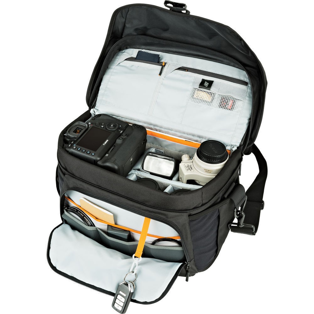 Сумка Lowepro Nova 200 AW II черная