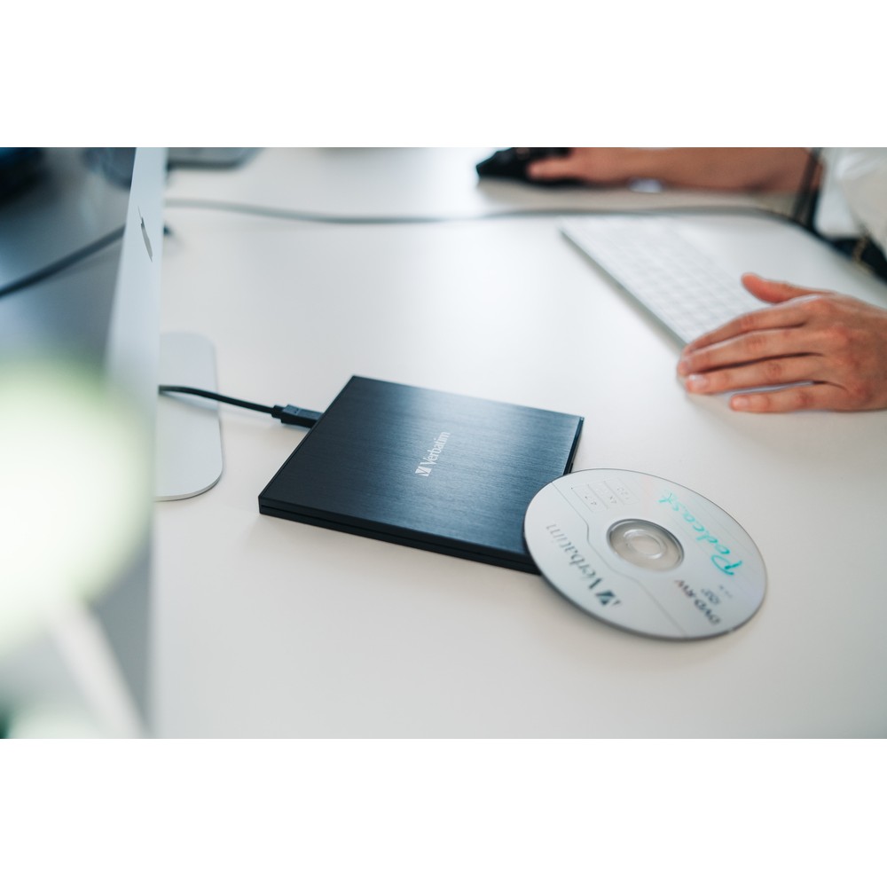 Привод внешний Verbatim Slimeline CD/DVD Writer USB 2.0 с адаптером на Type-C