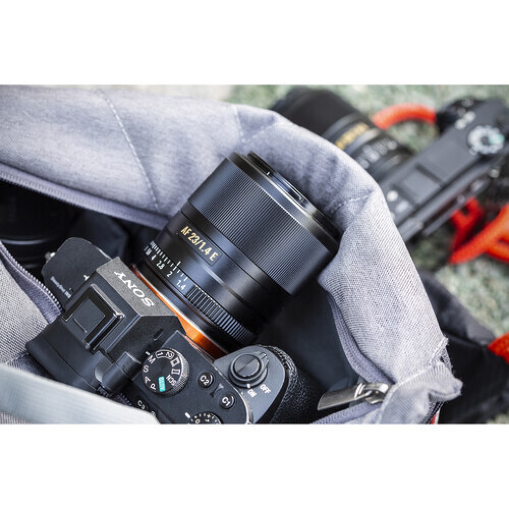 Объектив Viltrox AF 23mm F1.4 E для Sony E (APS-C)
