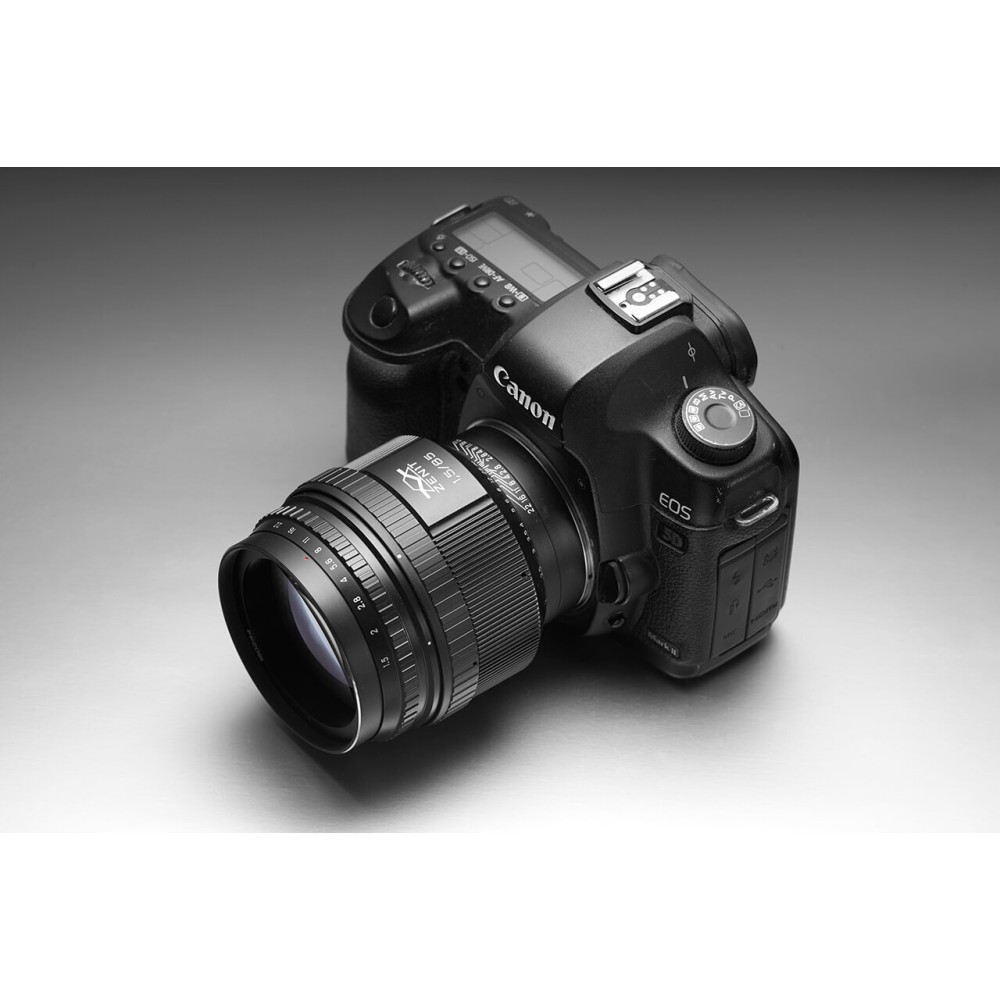 Объектив Зенит Гелиос 40-2C 85mm f/1.5 Canon FF